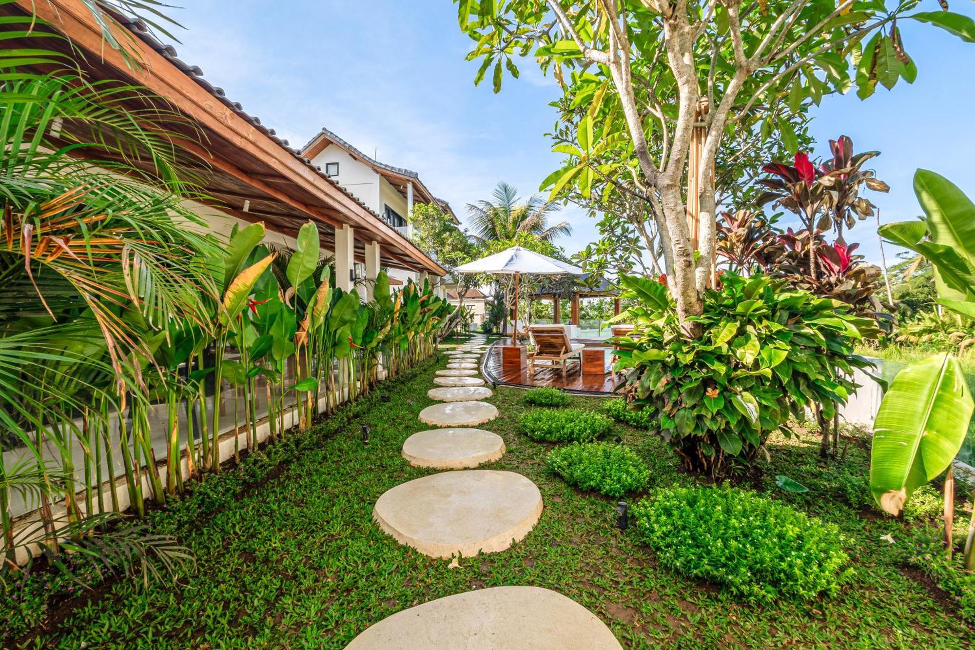 Sarang Apartments By Evdekimi Ubud Exterior photo